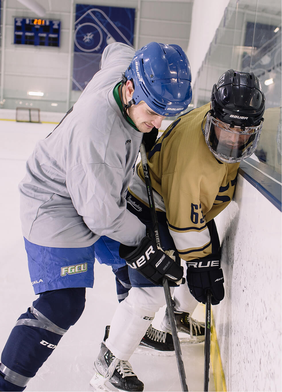 adult-hockey-action-shot