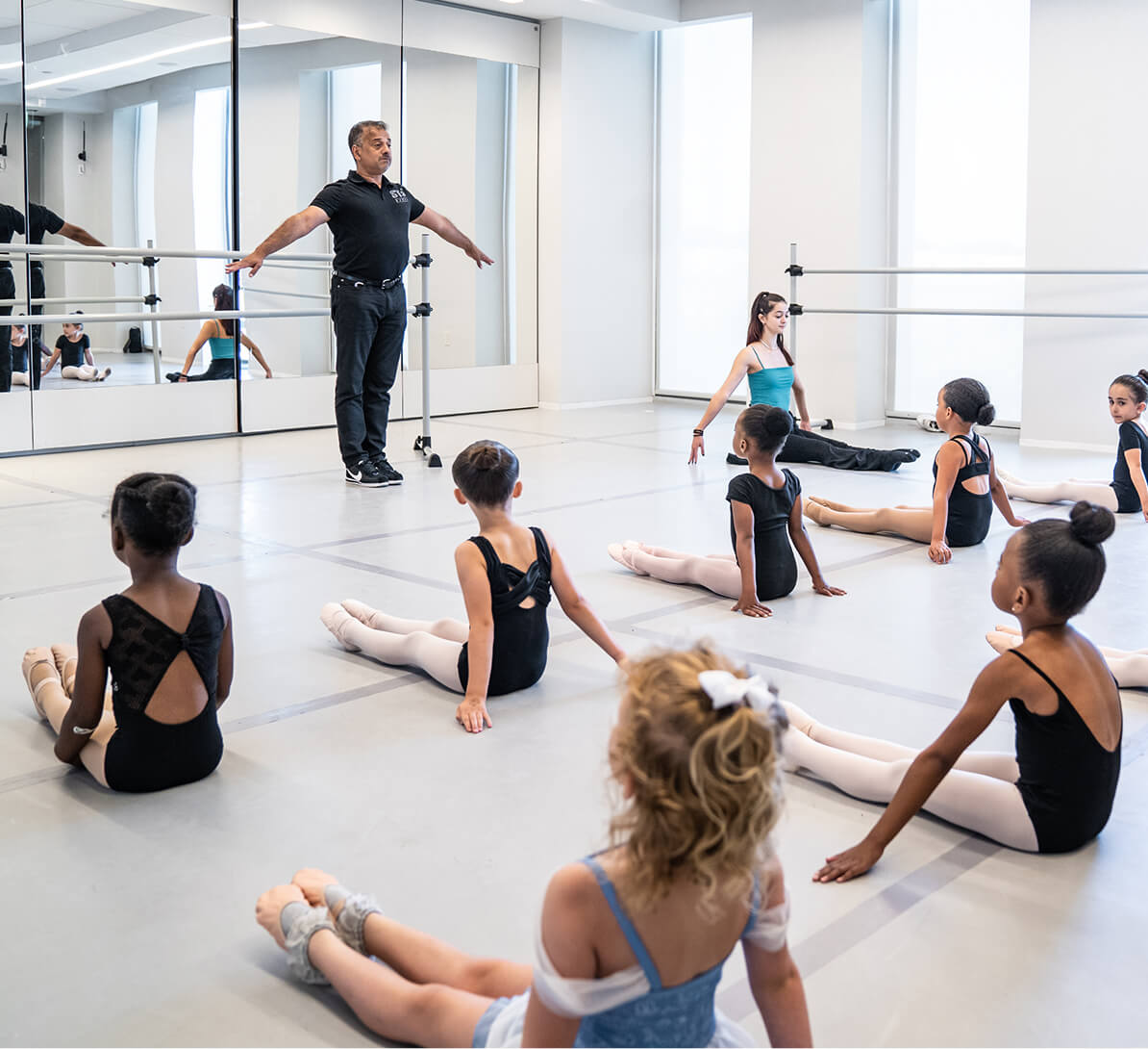 laveen-leading-dance-class (1)