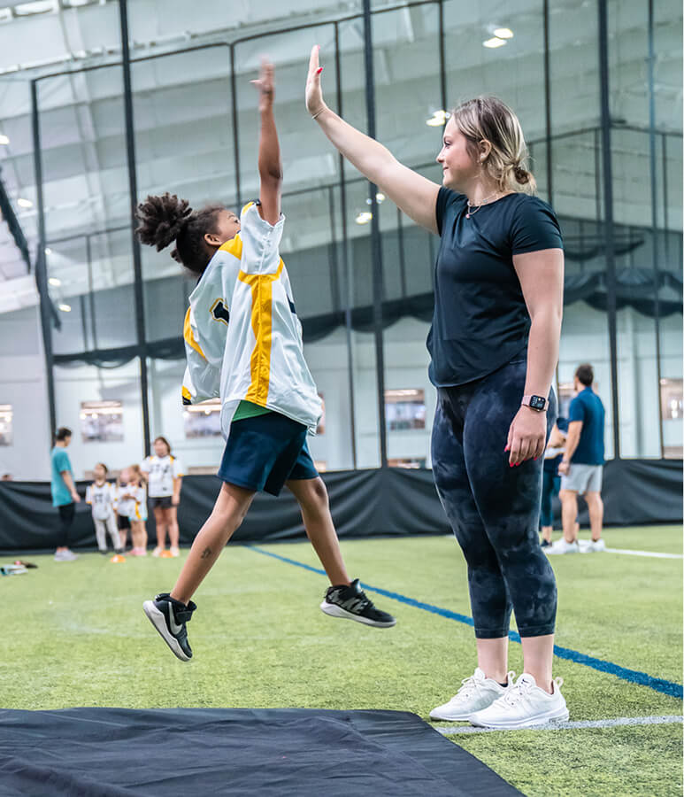 softball-coach-high-five