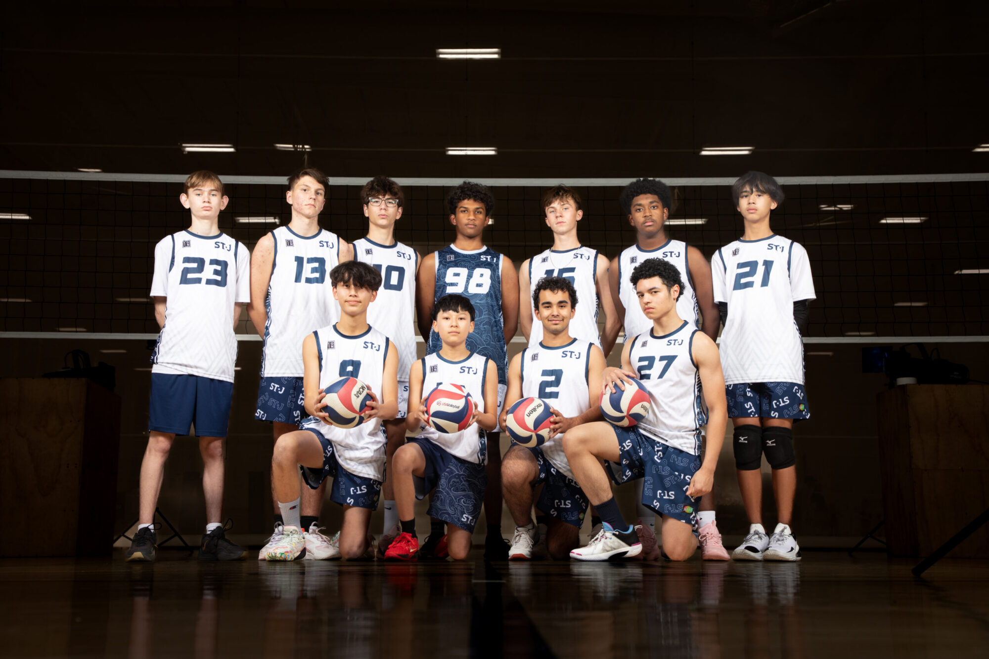 volleyball boys 15 white team photo