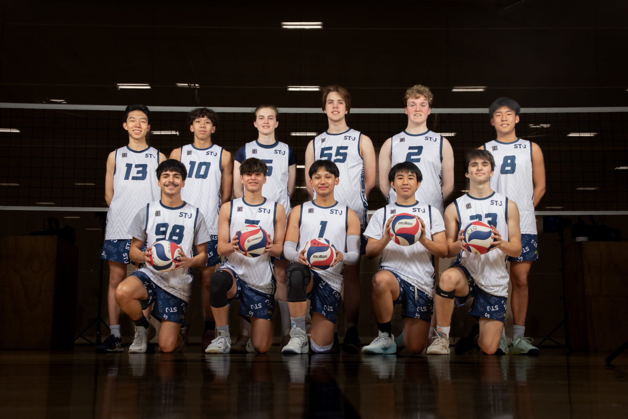 volleyball boys 16 white team photo