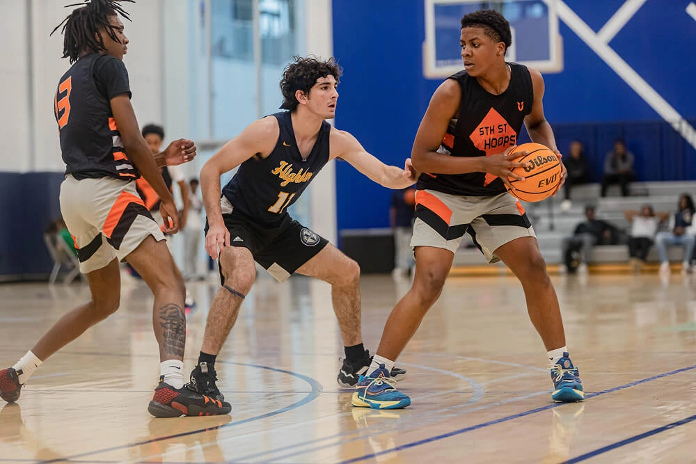high-school-basketball-league-action (1)